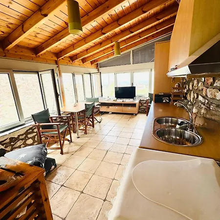 Mani Spot Uper Apartment Areopoli